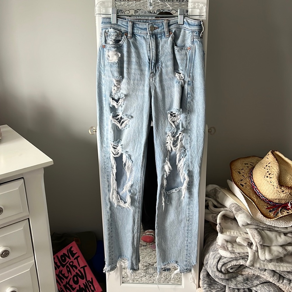 American eagle mom jean